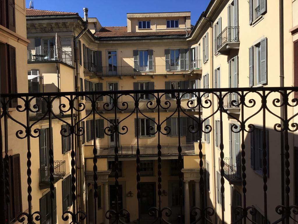 Zebra Rosso, Milan